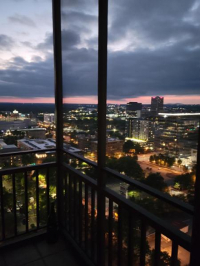 Modern Designed DTWN Condo with a 99 percent Walk Score